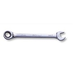 Reversible gear wrench